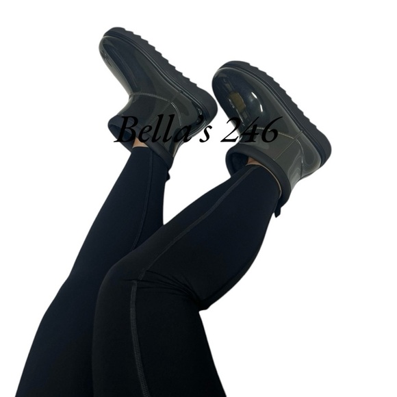 UGG By Koolaburra Black Clear Mini Boot - Picture 4 of 16